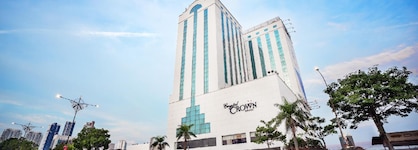 Crystal Crown Hotel