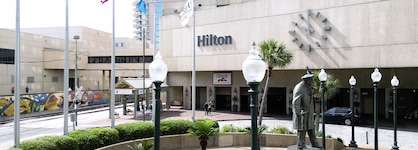 Hilton New Orleans Riverside