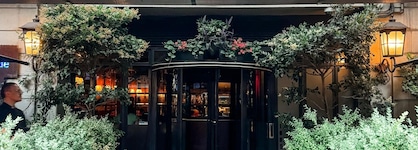 Atrium Hotel Vancouver