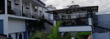 Santo Tomas Hotel