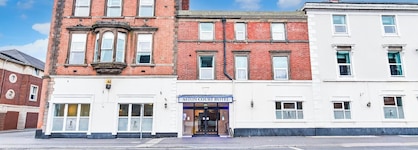 Aston Court Hotel