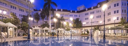 Hong Kong Disneyland Hotel
