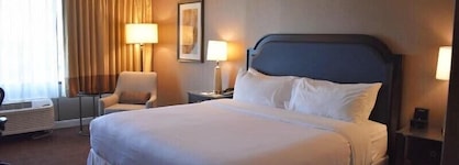 Sheraton Lisle Naperville Hotel