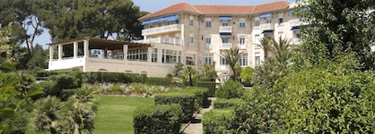 Grand Hotel Des Lecques, Bw Signature Collection