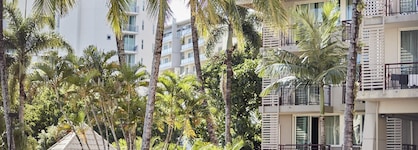 Novotel Cairns Oasis Resort