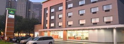 Best Western Plus Hyde Park Chicago Hotel