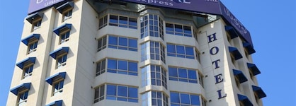 Le Royal Express Salmiya Hotel