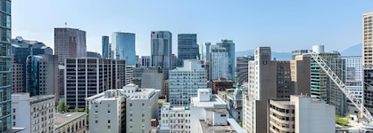 Delta Hotels By Marriott Vancouver Downtown Suites