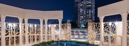 The Ritz-Carlton