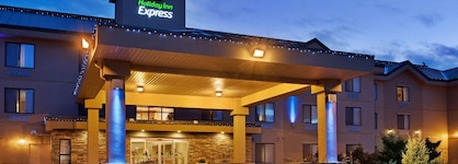 Holiday Inn Express And Suites - Vernon By Ihg