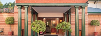 Courtyard Hotel Rosebank