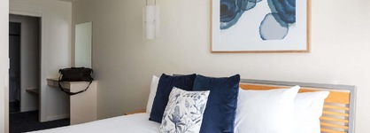 Peppers Seaport Hotel
