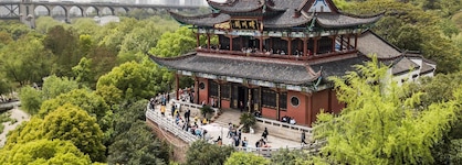 Holiday Inn Riverside Wuhan By Ihg