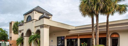 Days Inn & Suites By Wyndham Orlando Airport