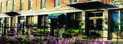 River Street Inn