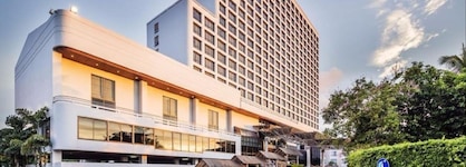 Cholchan Pattaya Beach Resort