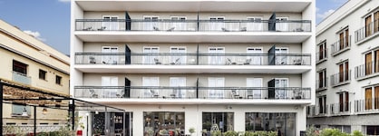 Aqua Hotel Bertran Park