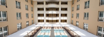 Bh Conference & Airport Hotel