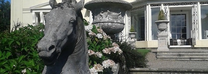 Storrs Hall Hotel