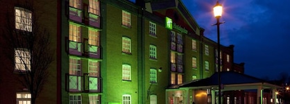 Holiday Inn Ellesmere Port Cheshire Oaks, An Ihg Hotel