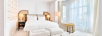 Carlton Cannes, A Regent Hotel
