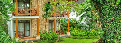 Mangsit Suites By Holiday Resort Lombok