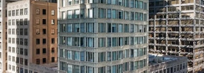 Staypineapple, An Iconic Hotel, The Loop