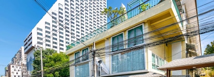 Royal Ivory Sukhumvit Nana