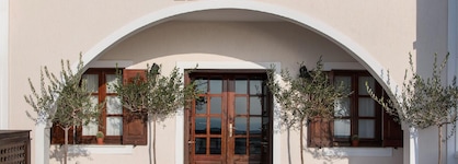 Astir Thira