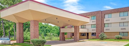 Monte Carlo Inn