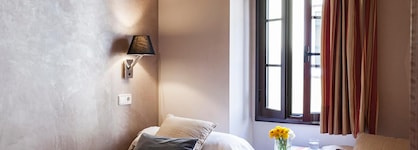 Ainb Las Ramblas-Guardia Apartments