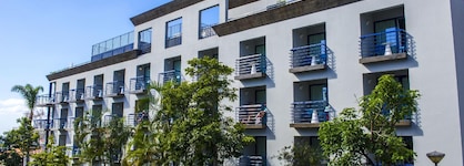 Terrace Mar Suite Hotel