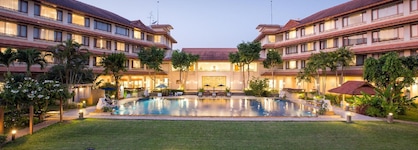 The Imperial River House Resort
