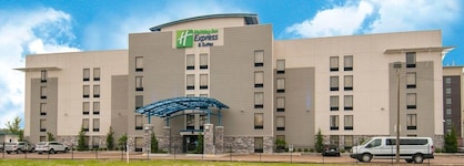 Holiday Inn Express & Suites Jackson Downtown - Coliseum
