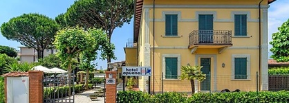 Hotel Apuana