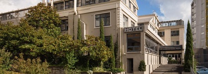 Kiwi International Hotel