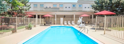 Ramada By Wyndham Denver Downtown