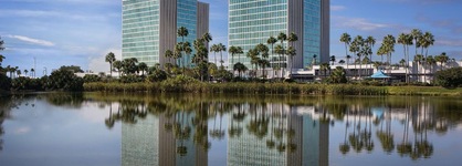 DoubleTree By Hilton Hotel at the Entrance to Universal Orlando