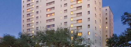 Club Wyndham Avenue Plaza