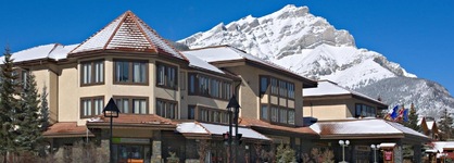 Elk + Avenue Hotel