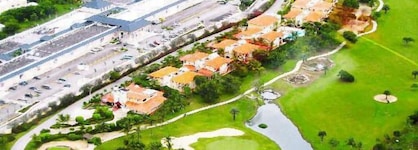 The Golf Suites