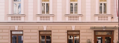 Hotel Carol