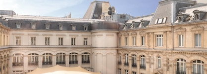 Crowne Plaza Paris Republique, An Ihg Hotel