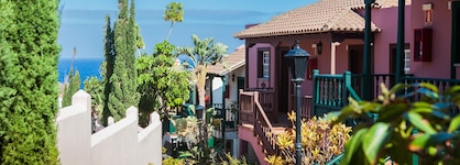 Apartamentos Oasis San Antonio