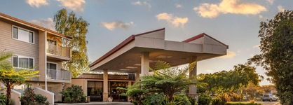 Best Western Plus Garden Court Inn