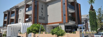 Isla Apartments