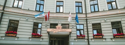 Hanza Hotel