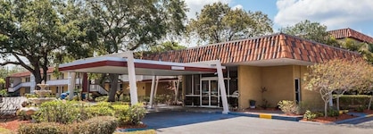 Baymont By Wyndham Sarasota