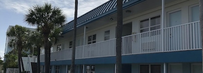 Best Western Cocoa Beach Hotel & Suites