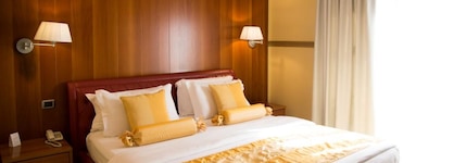 Diplomat Hotel & Spa